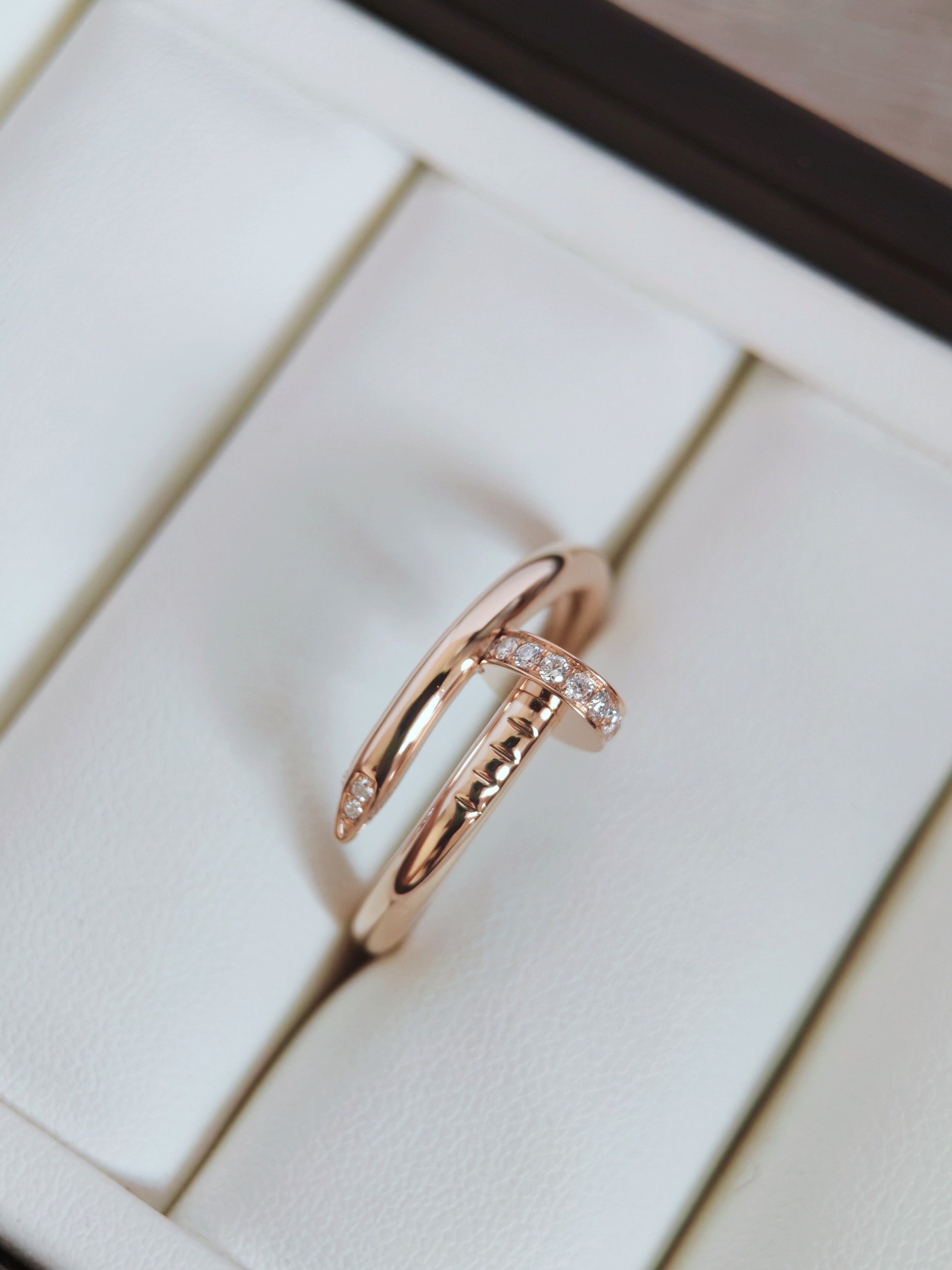 Juste un Clou Ring, Diamonds