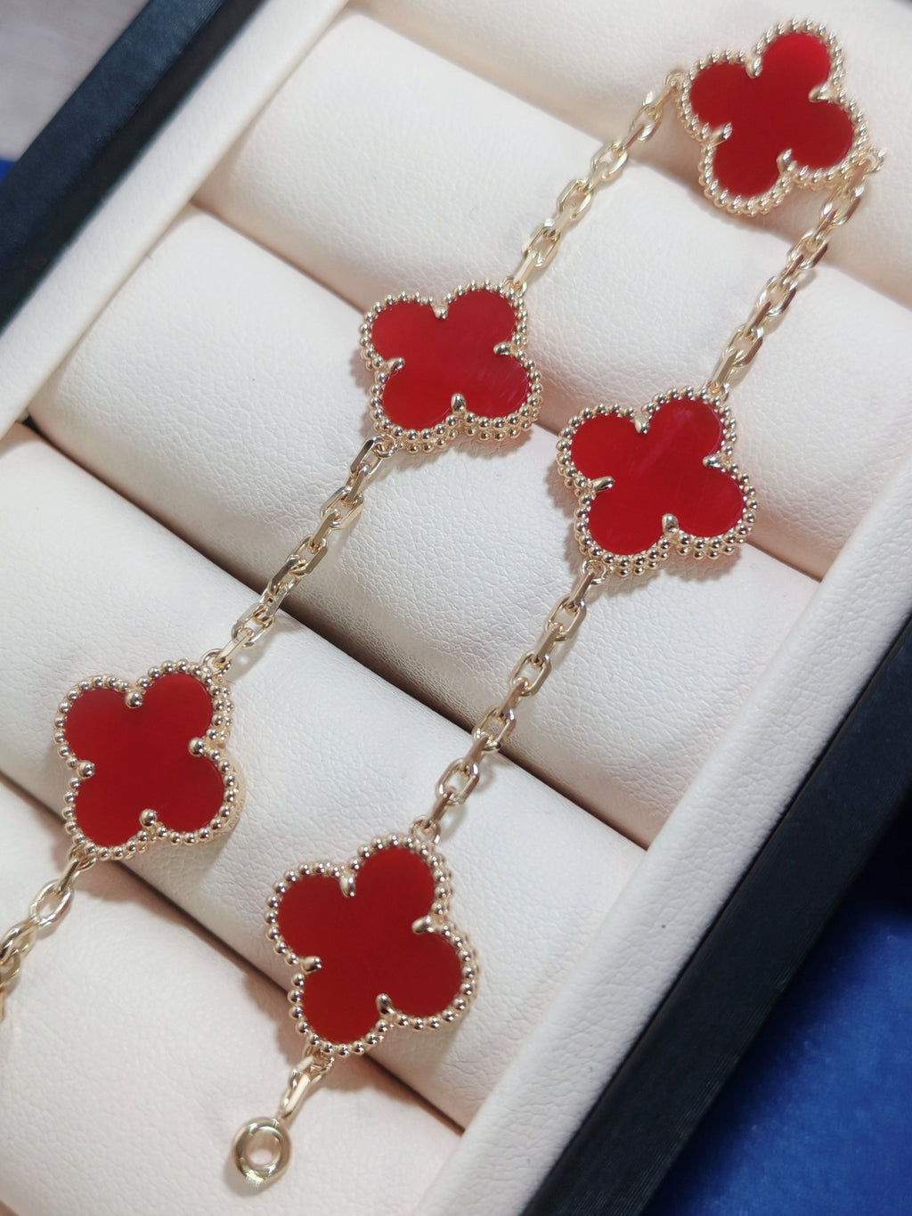 Vintage Alhambra Bracelet, 5 Motifs Carnelian Edition
