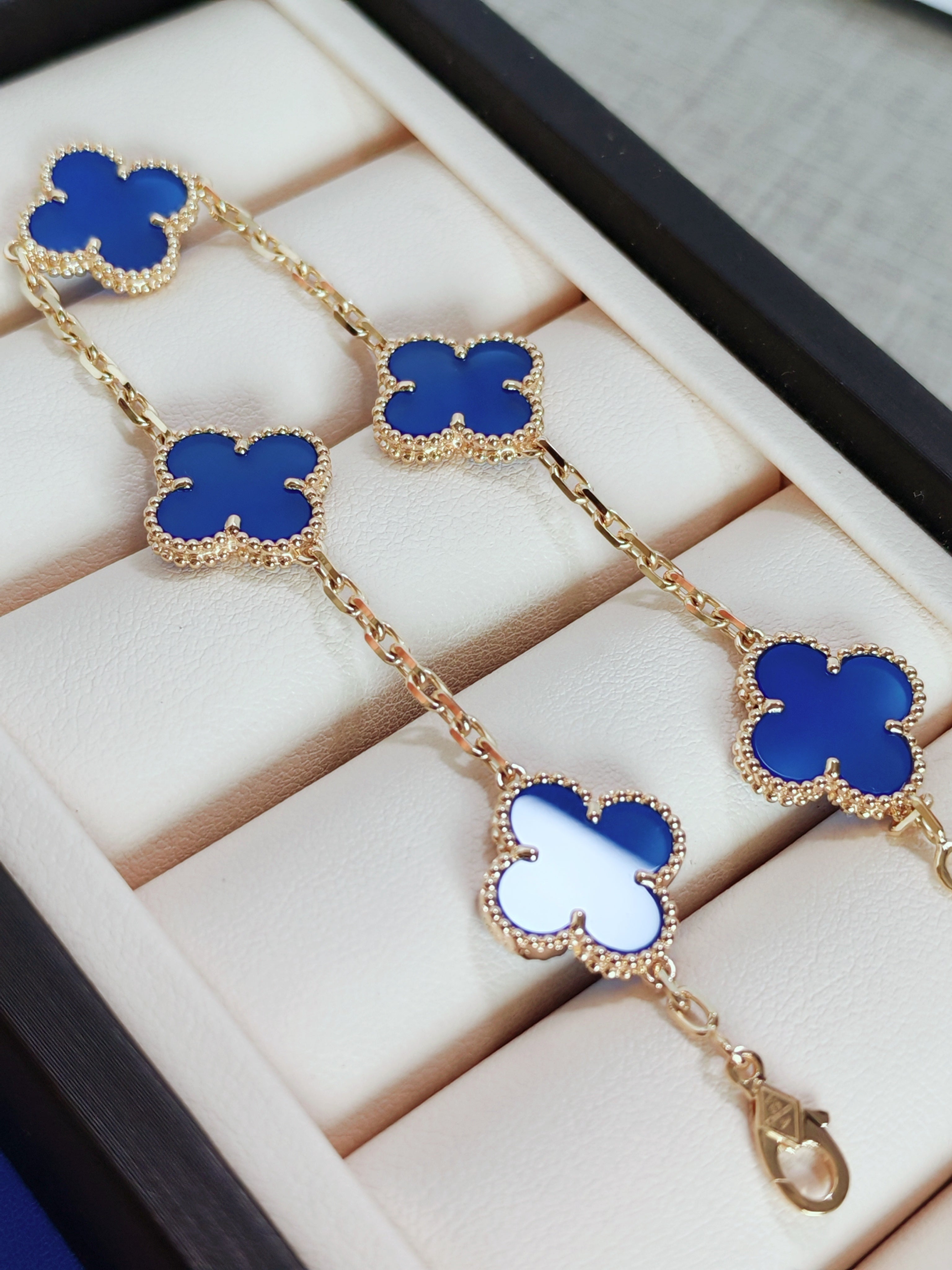 Vintage Alhambra Bracelet, 5 Motifs Blue Agate Edition