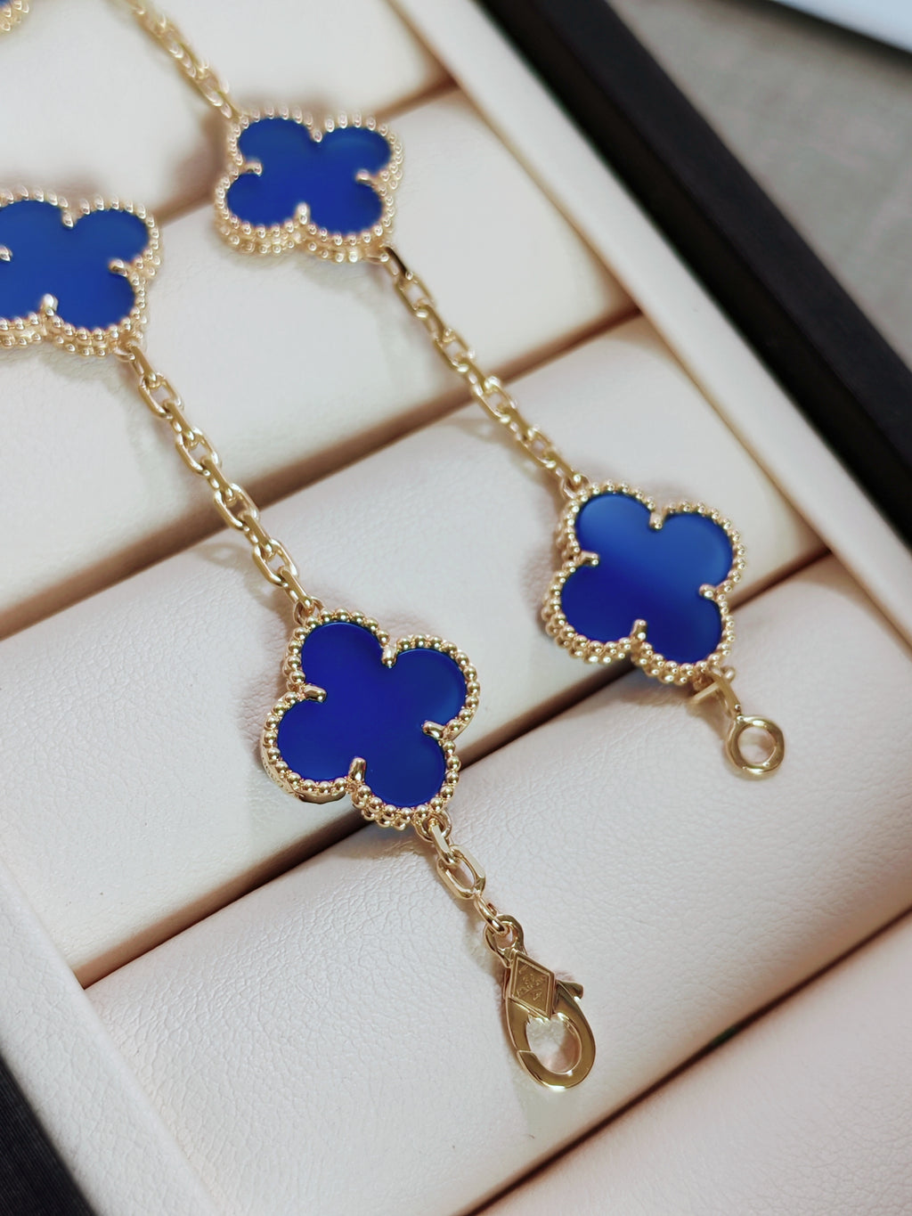 Vintage Alhambra Bracelet, 5 Motifs Blue Agate Edition