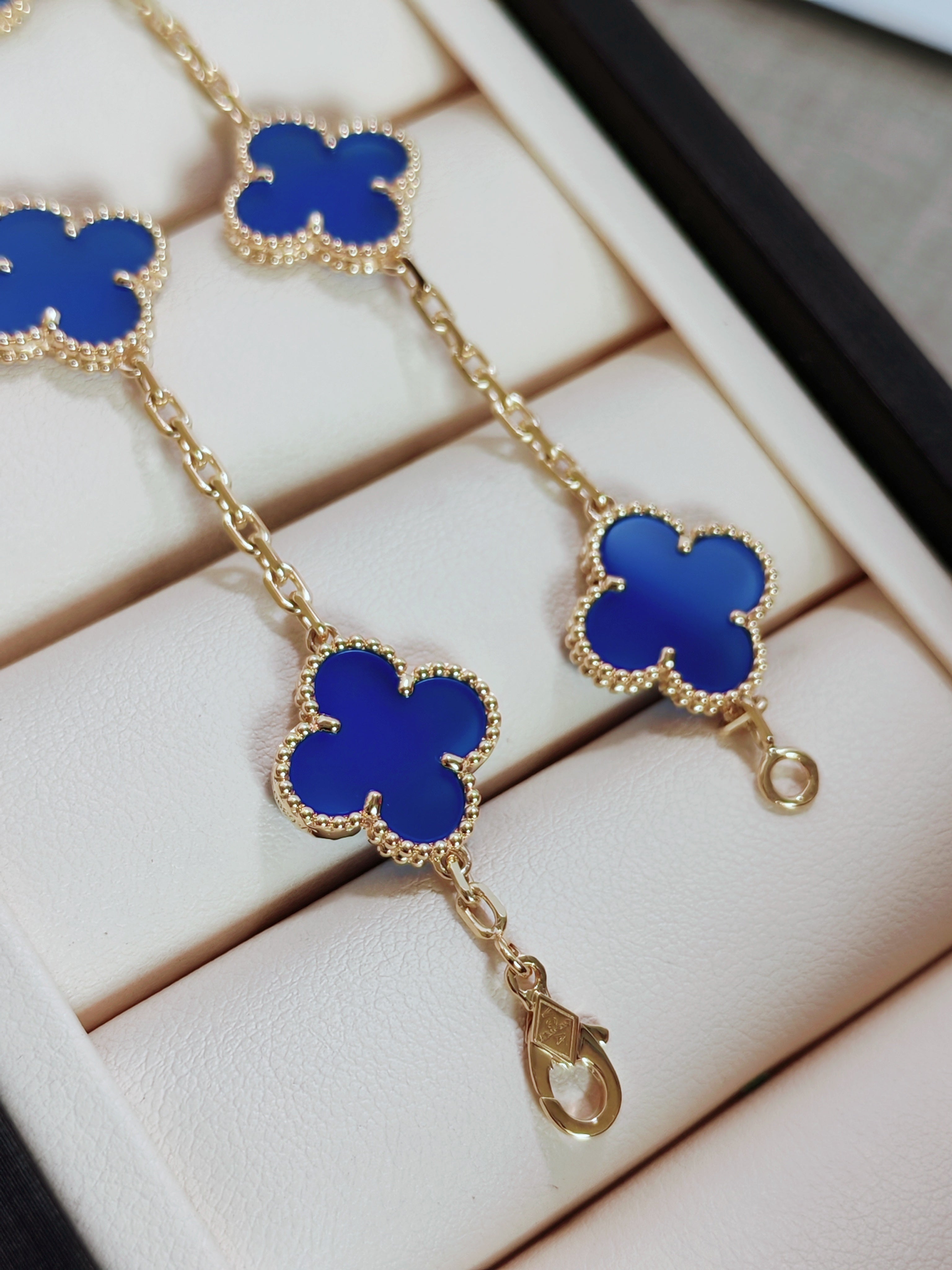 Vintage Alhambra Bracelet, 5 Motifs Blue Agate Edition