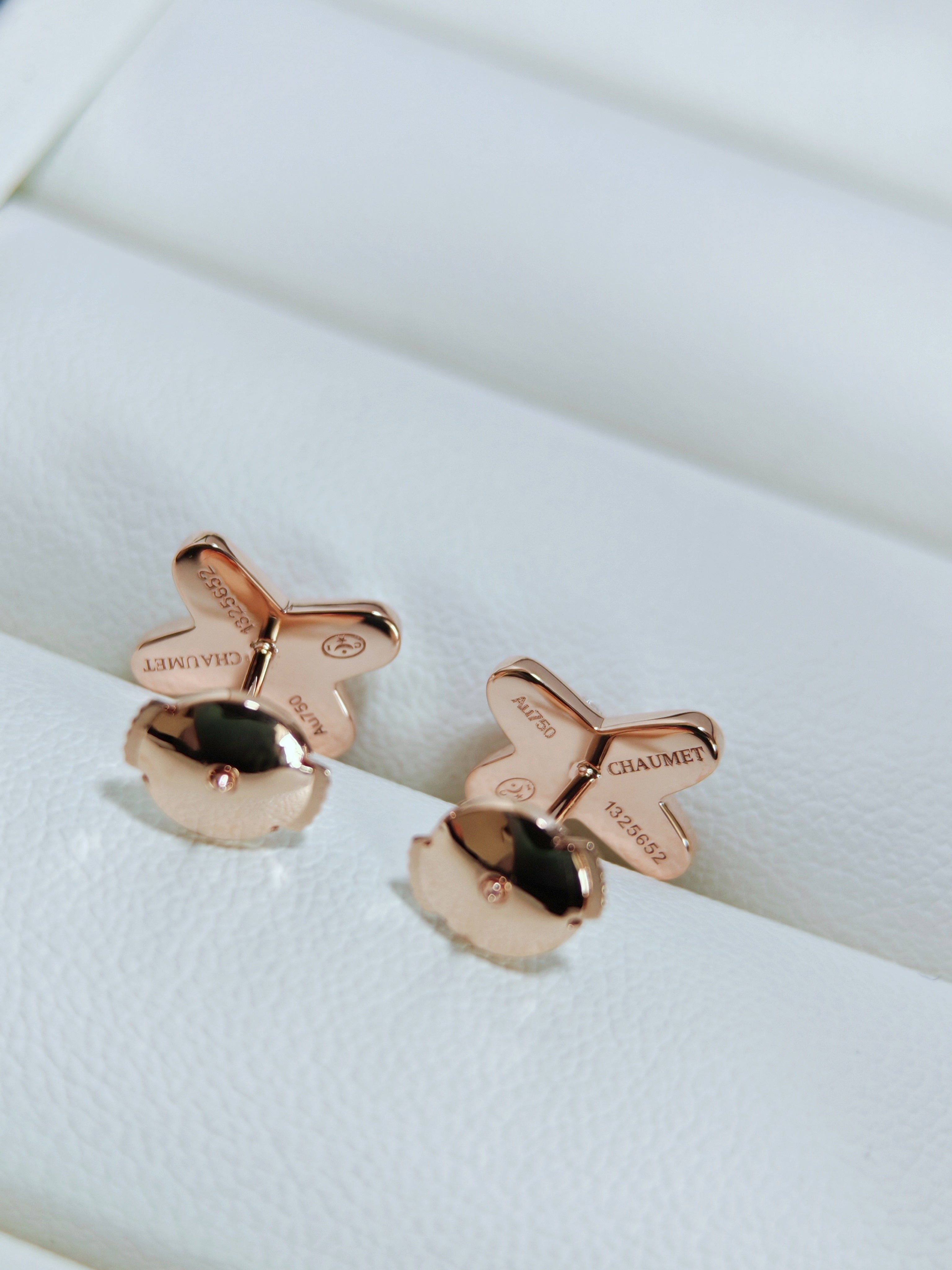 Joséphine Aigrette Impériale Diamond Stud Earrings