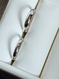 1895 wedding band, 2.6 mm width, 1 diamond