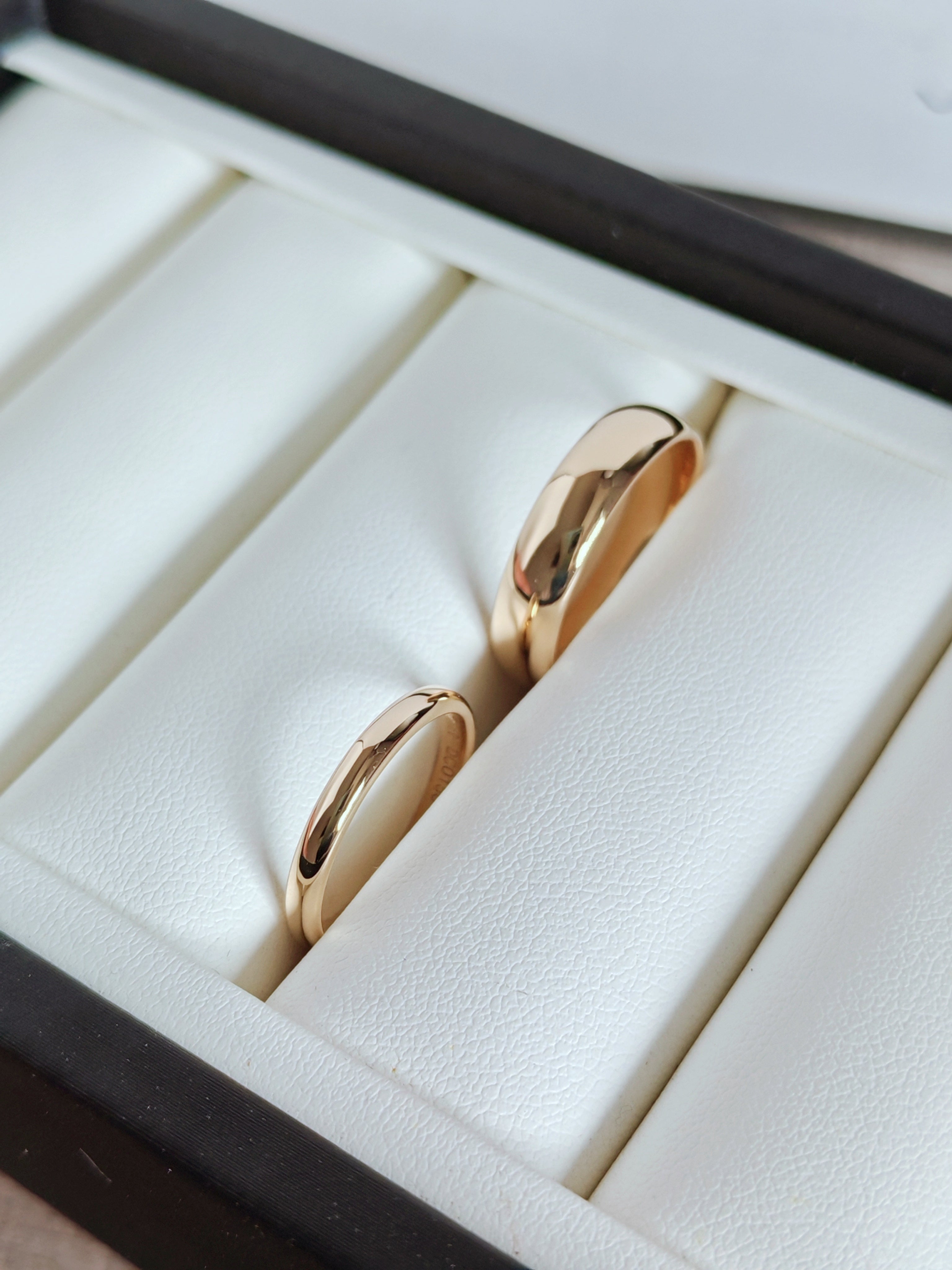 1895 wedding band, 2.5 mm width
