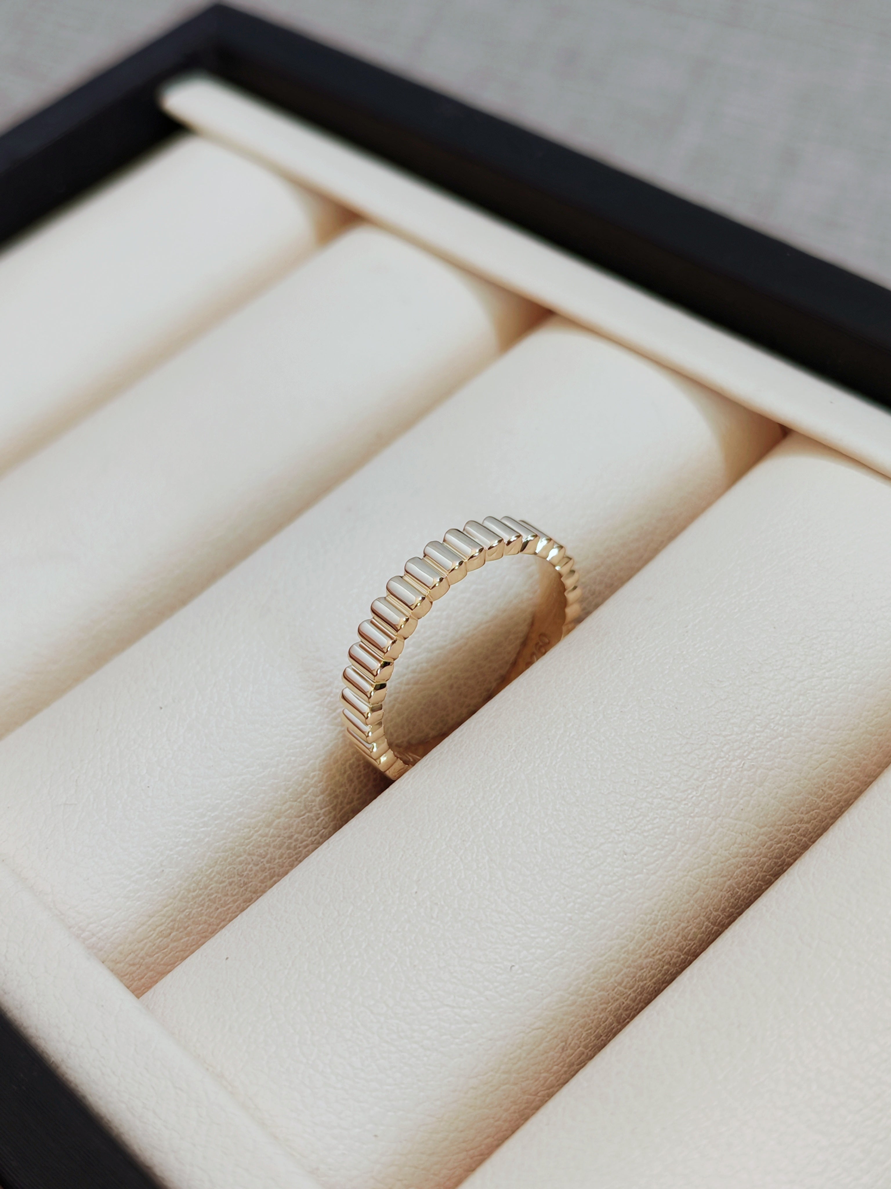 Grosgrain yellow gold wedding band