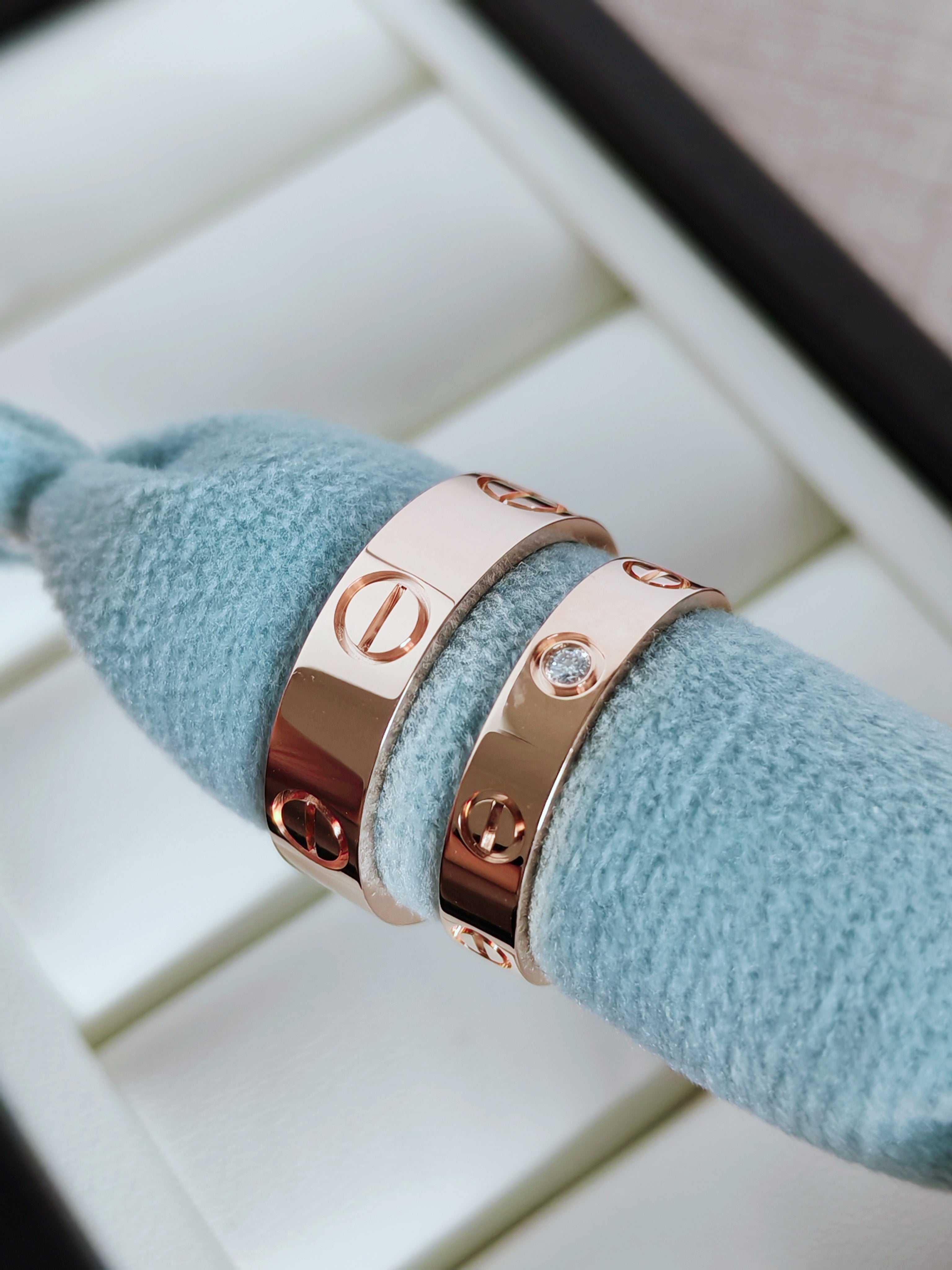 LOVE ring, classic model