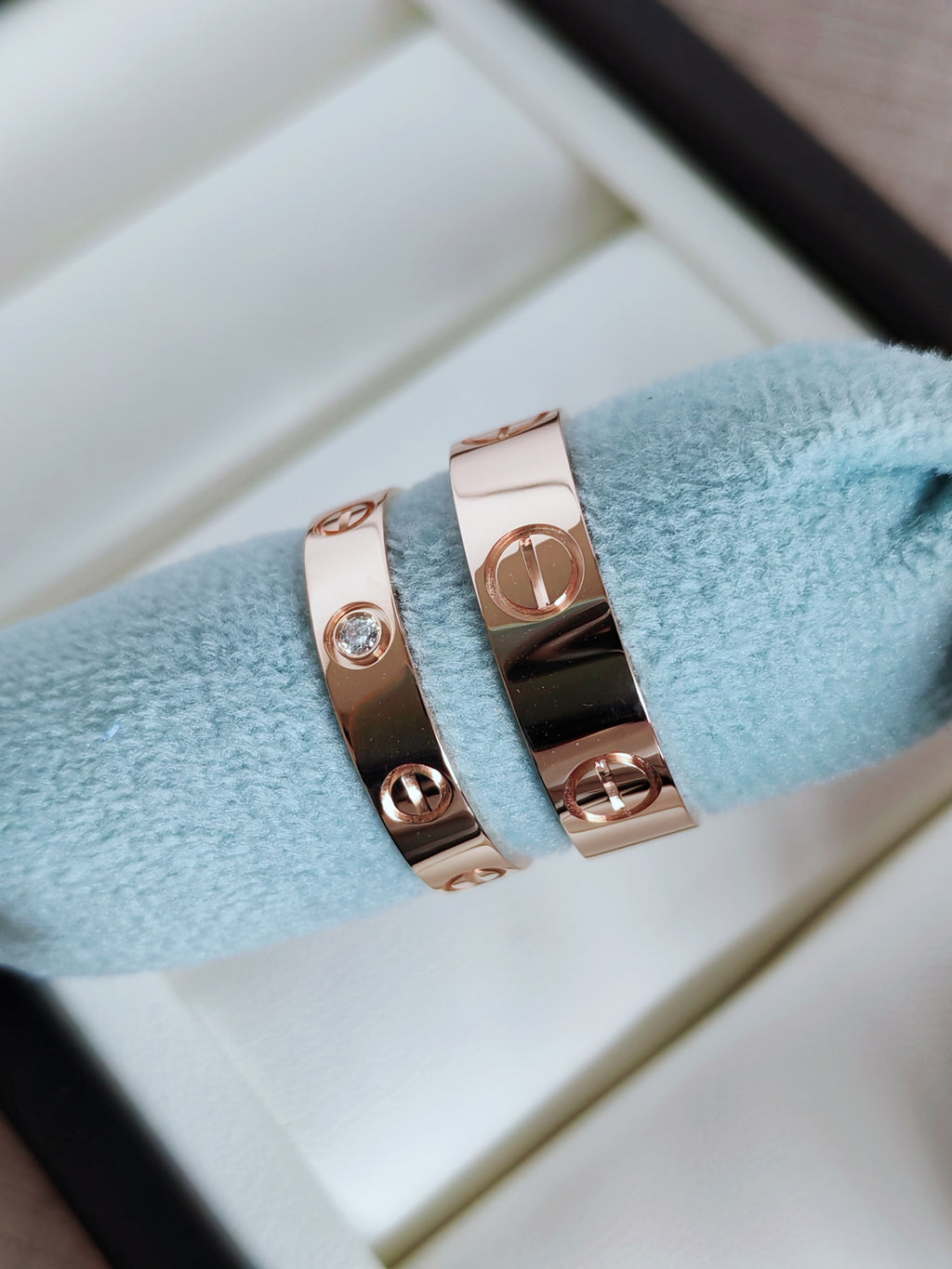 LOVE ring, classic model