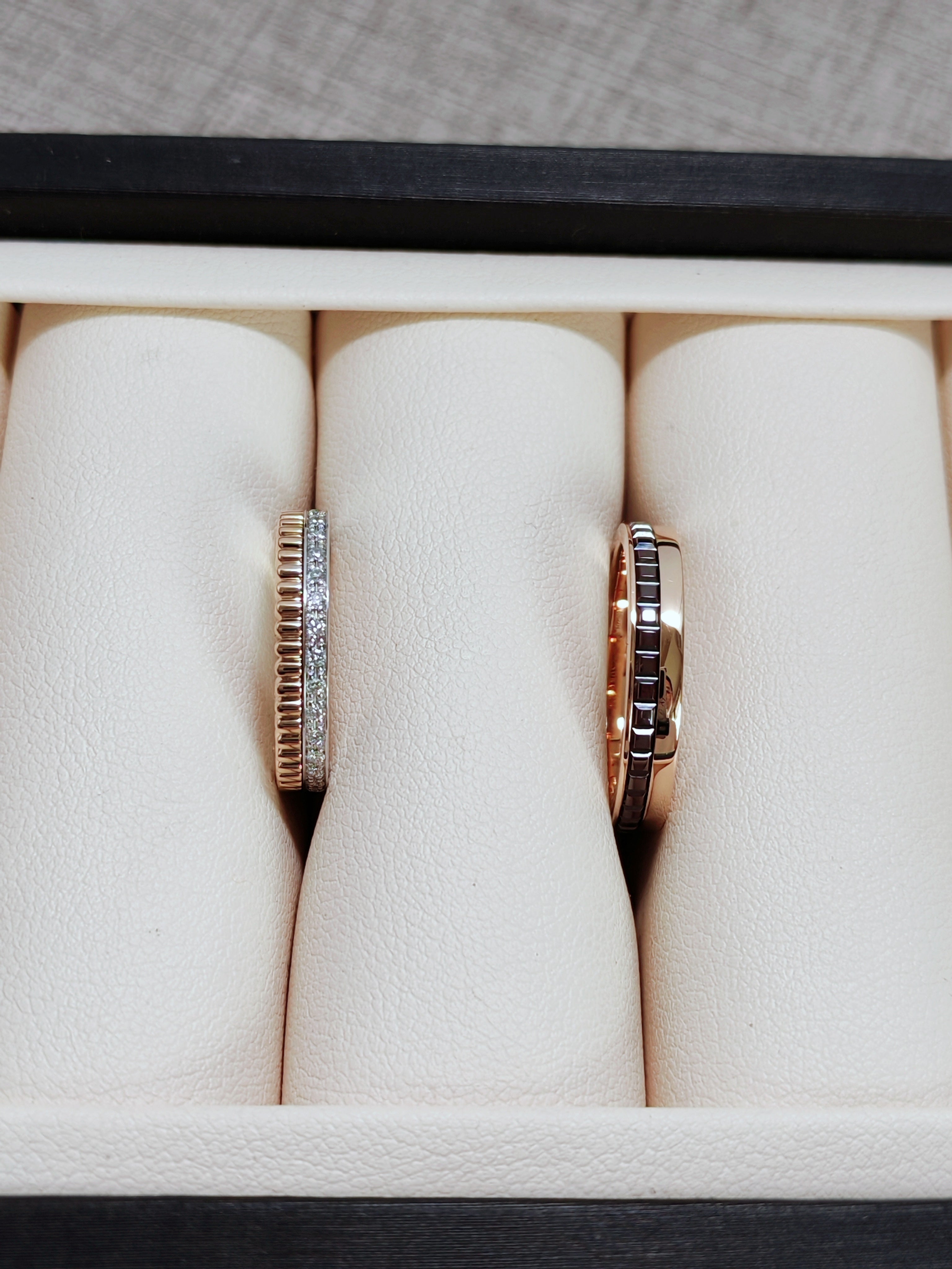 Quatre Radiant edition clou de paris wedding band