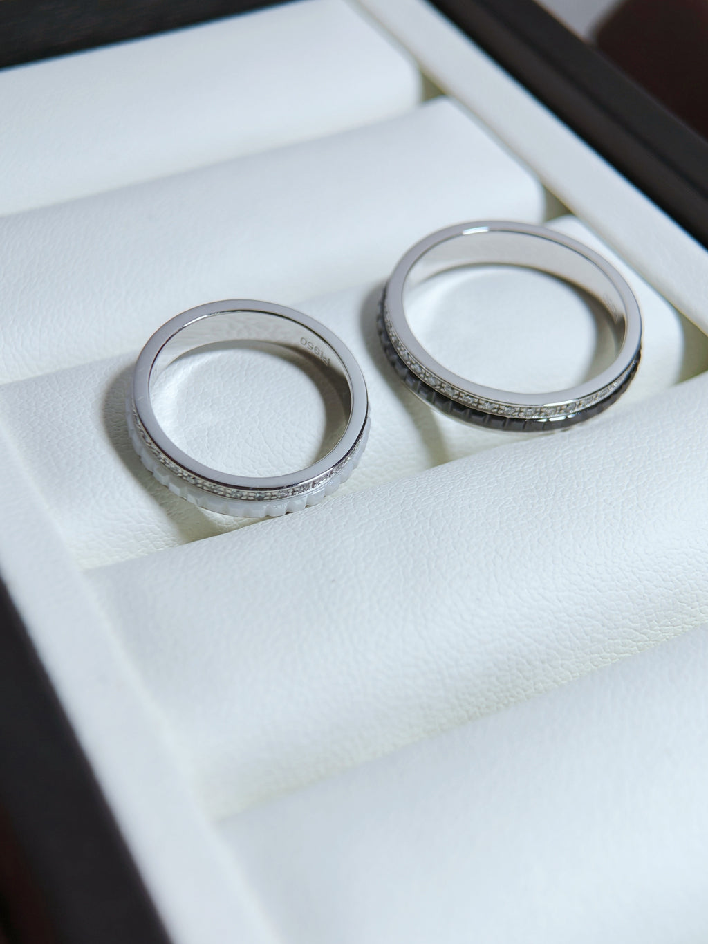 Quatre black edition wedding band