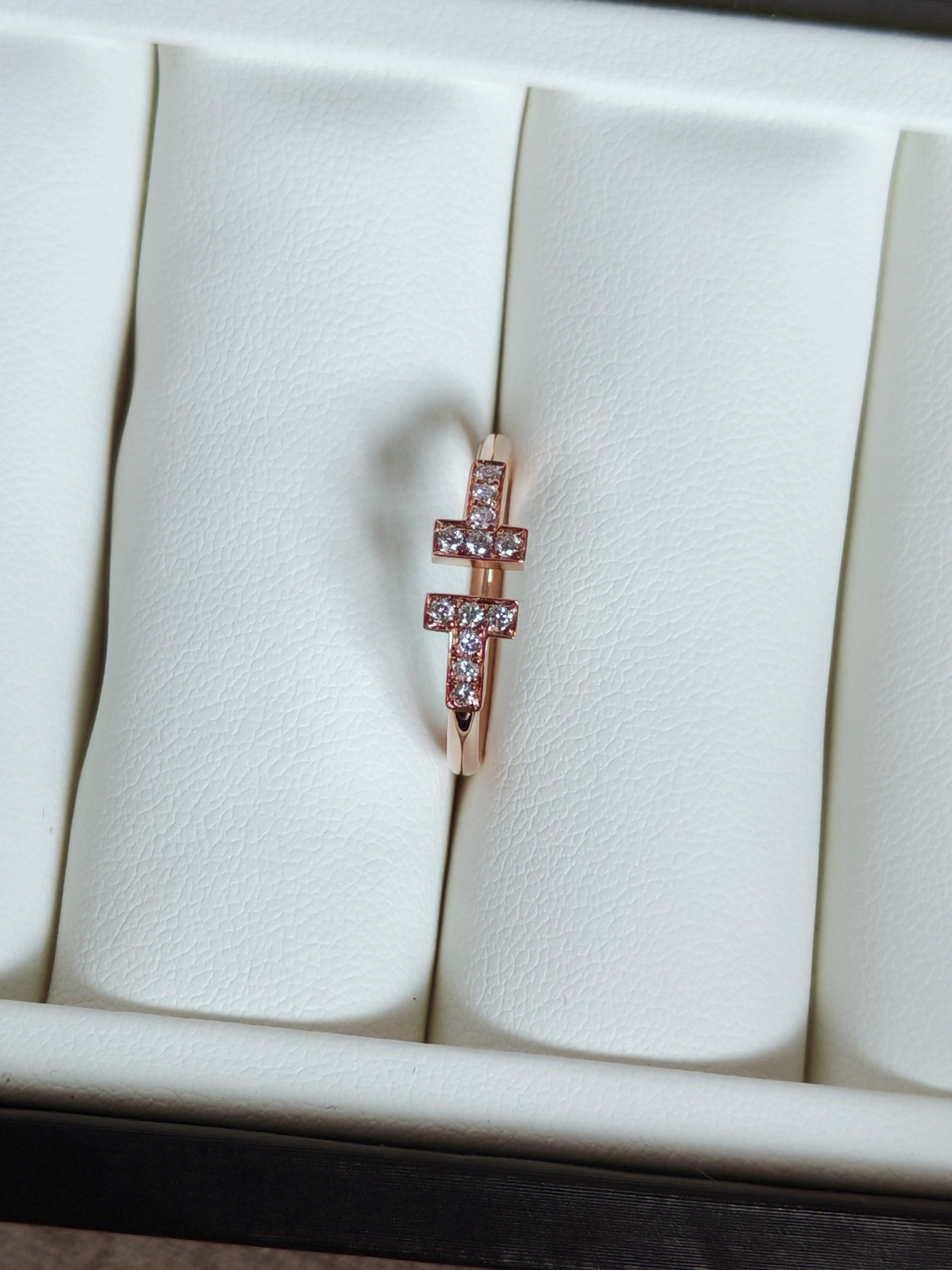 TT Diamond Wire Ring in Rose Gold
