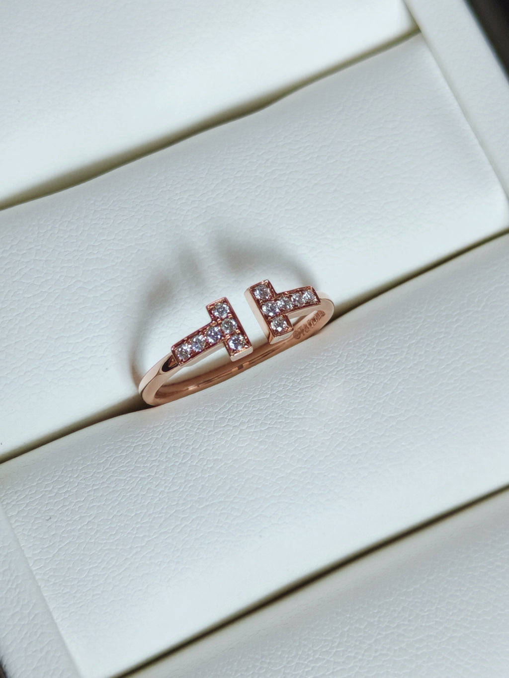 TT Diamond Wire Ring in Rose Gold