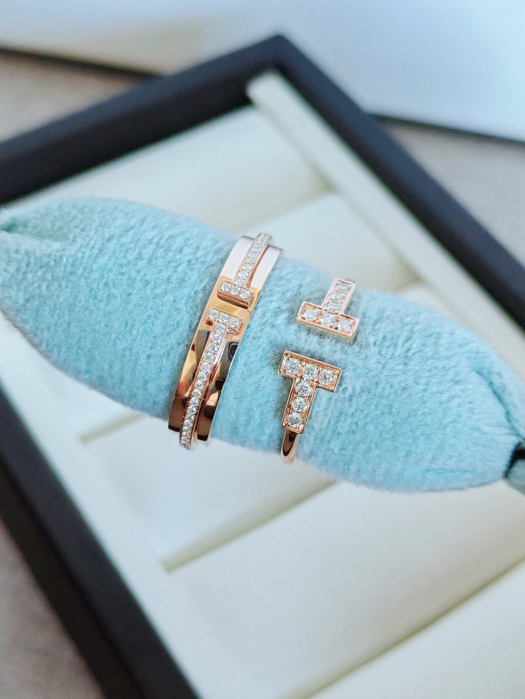 TT Narrow Diamond Ring in Gold